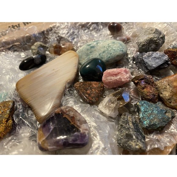 Combo Raw And Tumbled Authentic Minerals Crystals Over Three Pounds - Picture 11 of 12